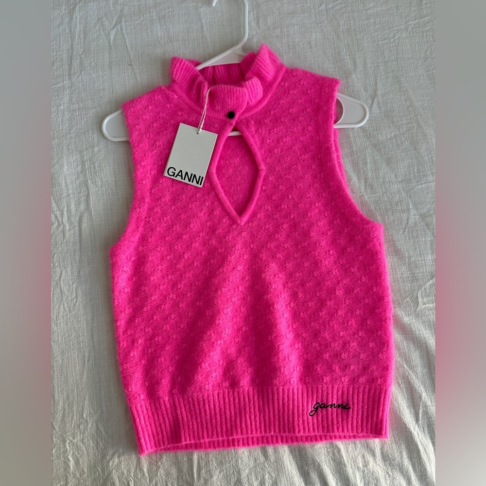 *NWT Ganni Pink Sleeveless Knit Top